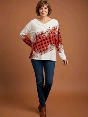 V-Neck White & Red Buffalo Plaid Long Sleeve Top
